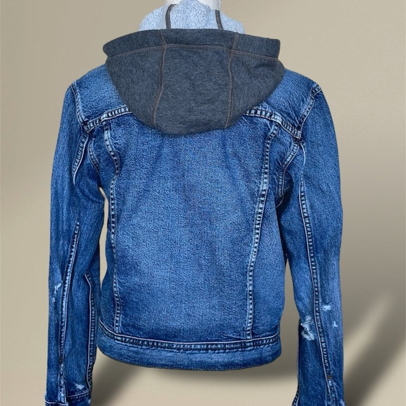 American Eagle Hooded Classic Distressed Denim Jean Jacket Built In Gray Hood - Picture 6 of 16